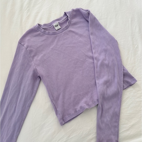 Aritzia Tna Ribbed Cropped Longsleeve Gd Light Iris Purple - Picture 4 of 10
